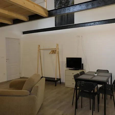 Apartamento Kajári *