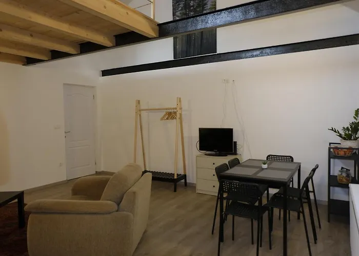 Διαμέρισμα Kajari Apartmanhaz *